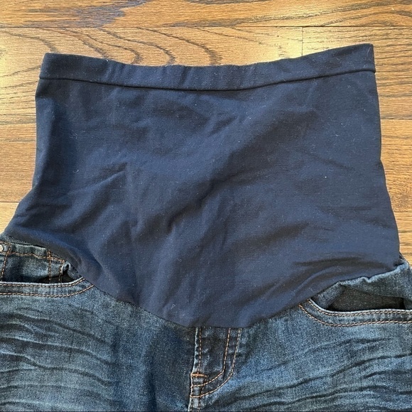 A Pea in the Pod Skinny Maternity/Pregnancy Jeans - Picture 4 of 13